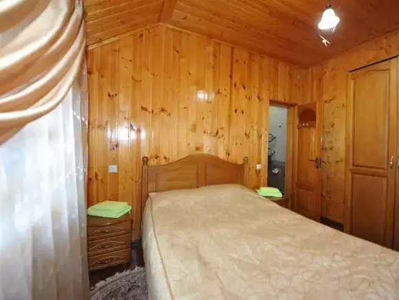 «Семейный» TWIN+DBL (Малый корпус). Гостиница «Кристалл». Домбай-гостиницы «Семейный» TWIN+DBL (Малый корпус). Гостиница «Кристалл». Домбай-гостиницы