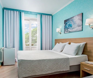 Стандарт с балконом. Гостиница "Бэлль" . 