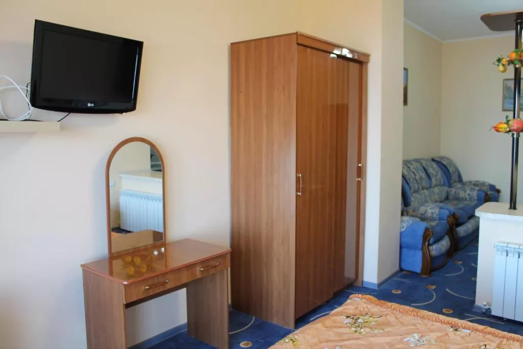 Номер-студио с видом на море. Гостиница Приморская. Ейск