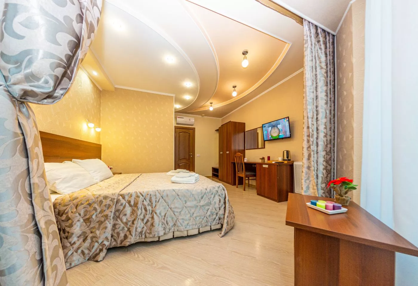 . Гостиница "Бэлль" . Анапа