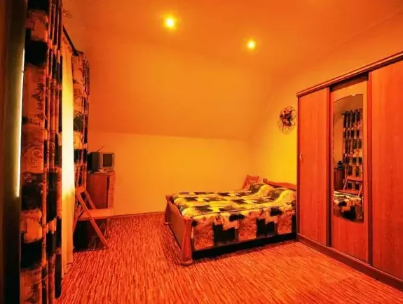 Коттедж. Отель «Каприз». Домбай-гостиницы