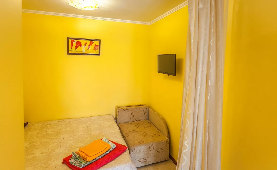 1к стандарт до 3х человек. Гостевой дом Пролетарская 12. Гурзуф