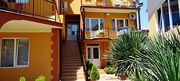 Гостевой дом "Дом с дельфинами" (корпус 2)