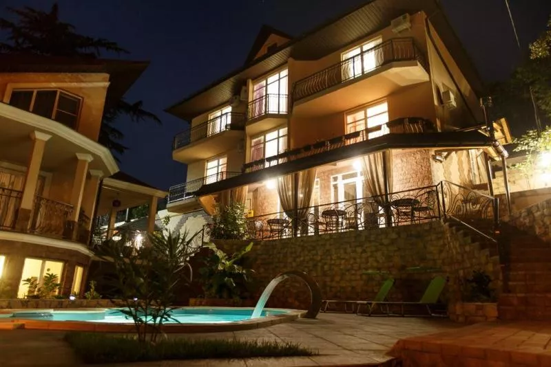 . Гостевой дом Gold House. Туапсе