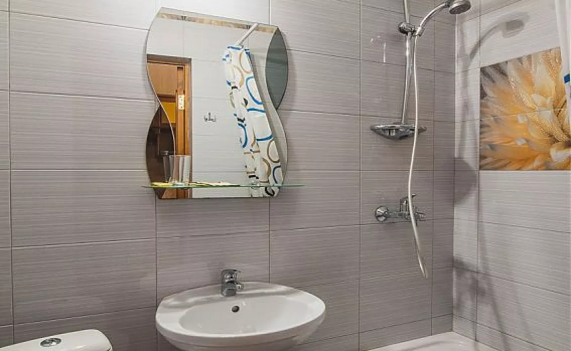 Студия (вид на море). Hotel & Osteophaty center "Lotus". Утёс