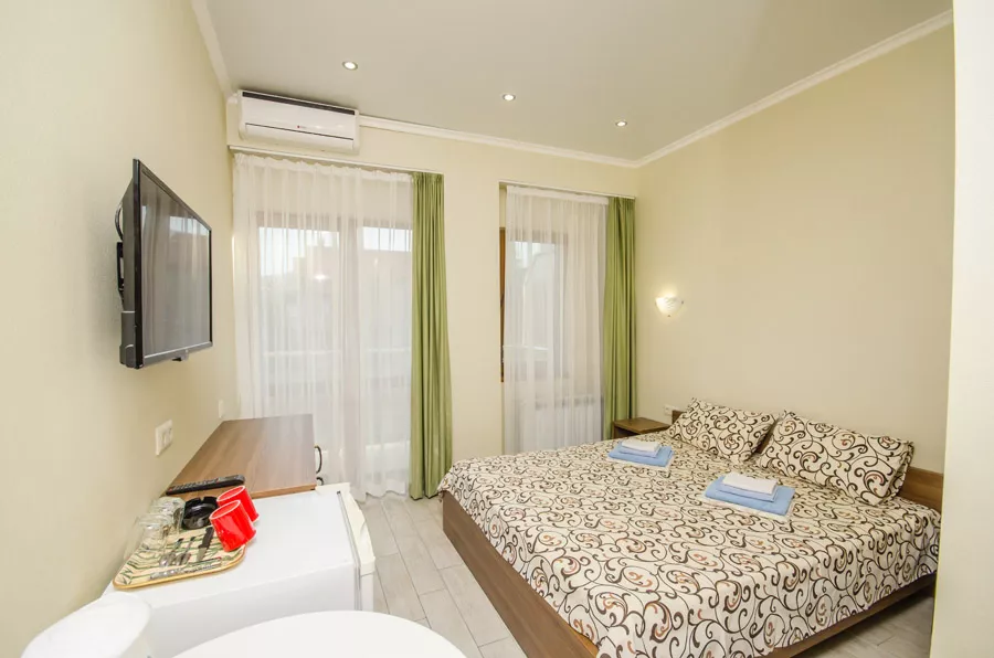 Комната «стандартная». Гостевой дом «Вояж». Алушта