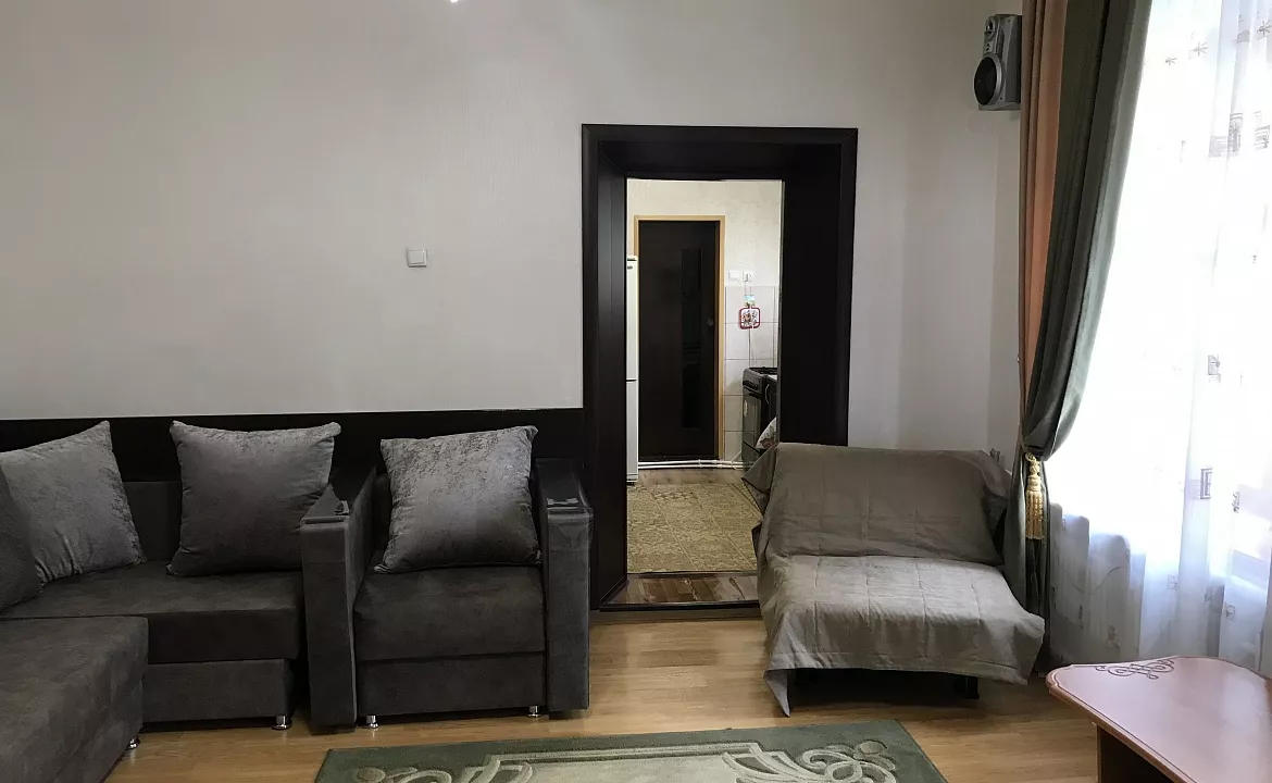 Апартаменты . Гостевой дом Алмаз . Ейск