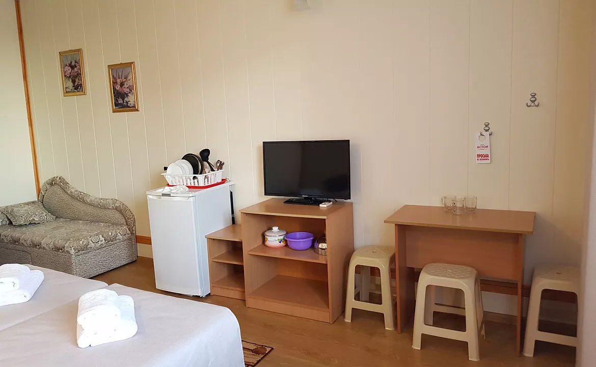 Полулюкс с общим балконом 2хместный. Отель АСТОН. Нижнее Джемете