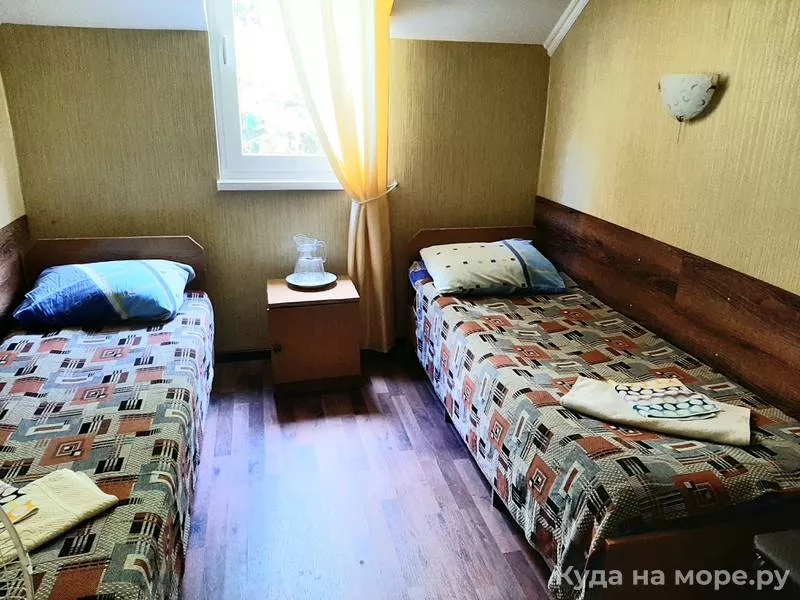 Номер «Эконом». Отель Дача художников. Гагра