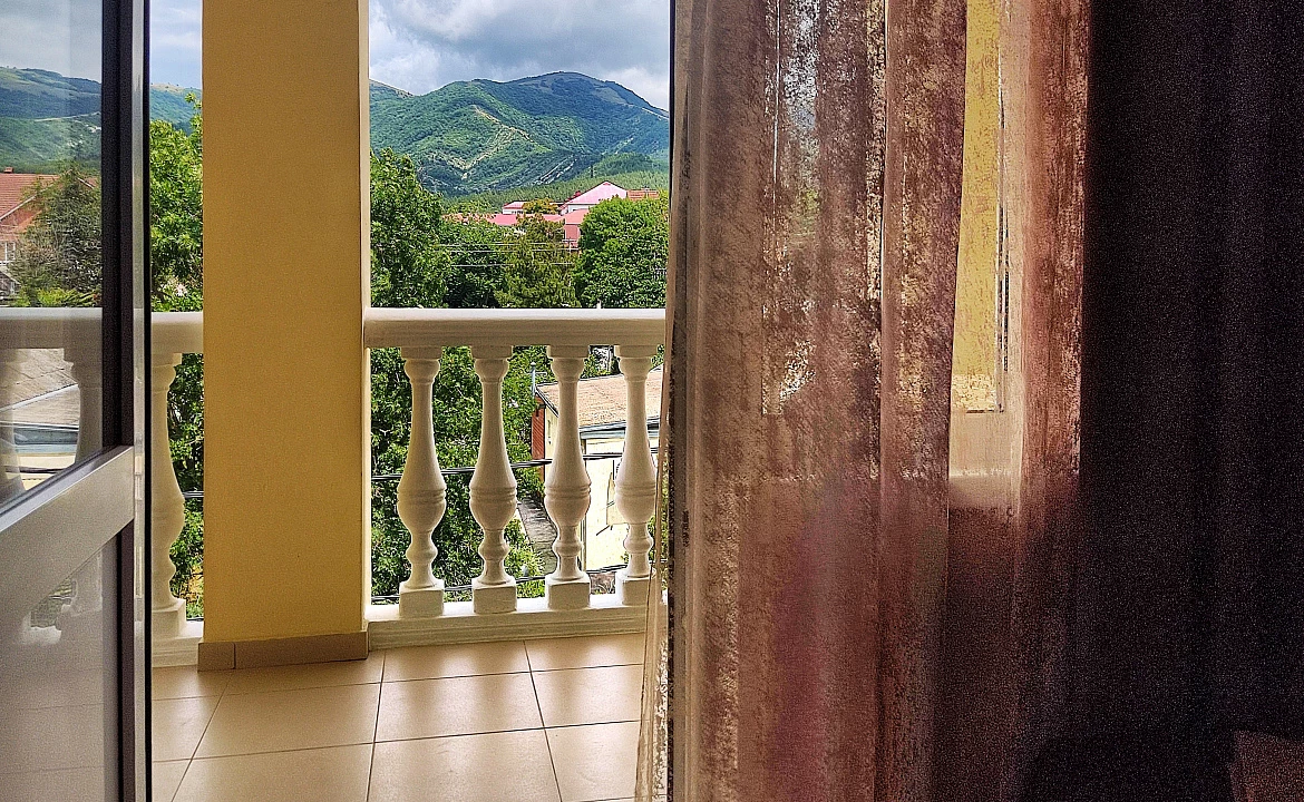 Трехместный с удобствами и балконом. Гостевой дом "Одиссей" - Кабардинка. Кабардинка