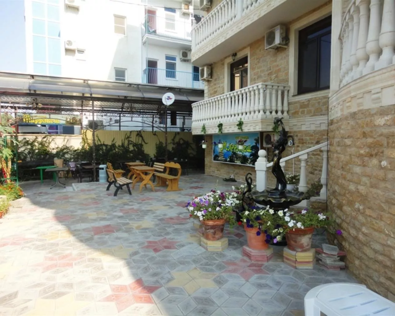 . Отель "Мармелад". Витязево . Отель "Мармелад". Витязево