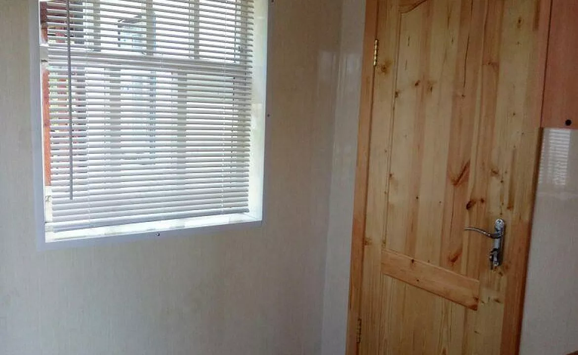 Трехместный номер Комфорт. Гостевой дом "Вероника" - Должанская. Должанская