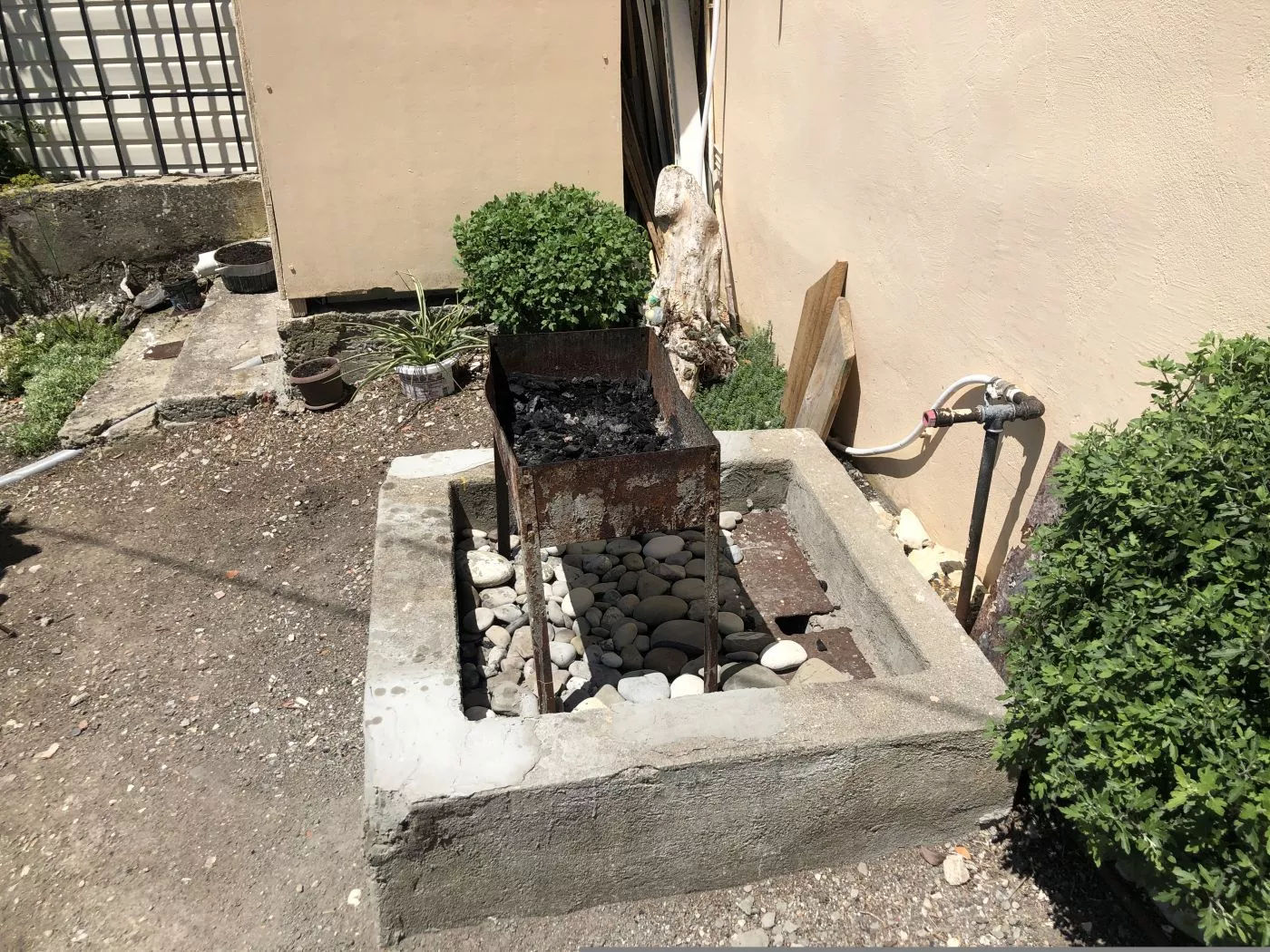 . Квартира со своей личной беседкой и качелями . Лазаревское