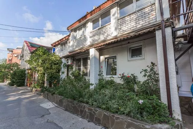 . Частный сектор "Лидия". Небуг