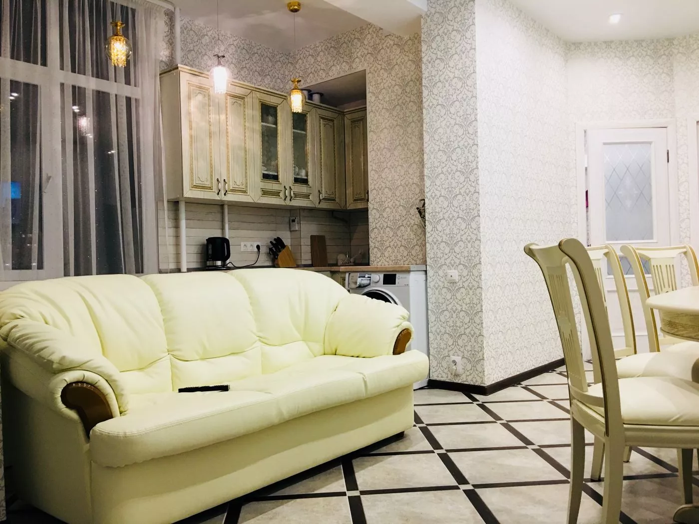 . Квартира в многоквартирном доме Просвещения 147/1. Адлер