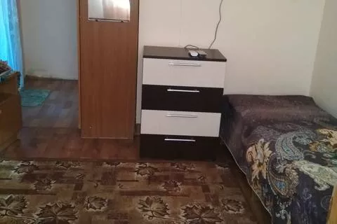 Четырехместный стандарт номер с кухней-столовой комната (18 м2 кухня 12 м2). Гостевой дом «Высотной 13». Голубицкая Четырехместный стандарт номер с кухней-столовой комната (18 м2 кухня 12 м2). Гостевой дом «Высотной 13». Голубицкая