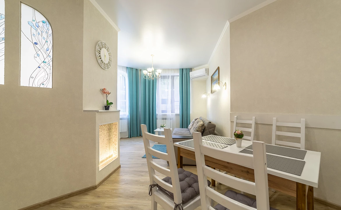 4 комнатная квартира в центре Сочи рядом с пляжем Ривьера. Уютные Квартиры в центре Сочи рядом с крупнейшим пляжным комплексом Ривьера. Сочи