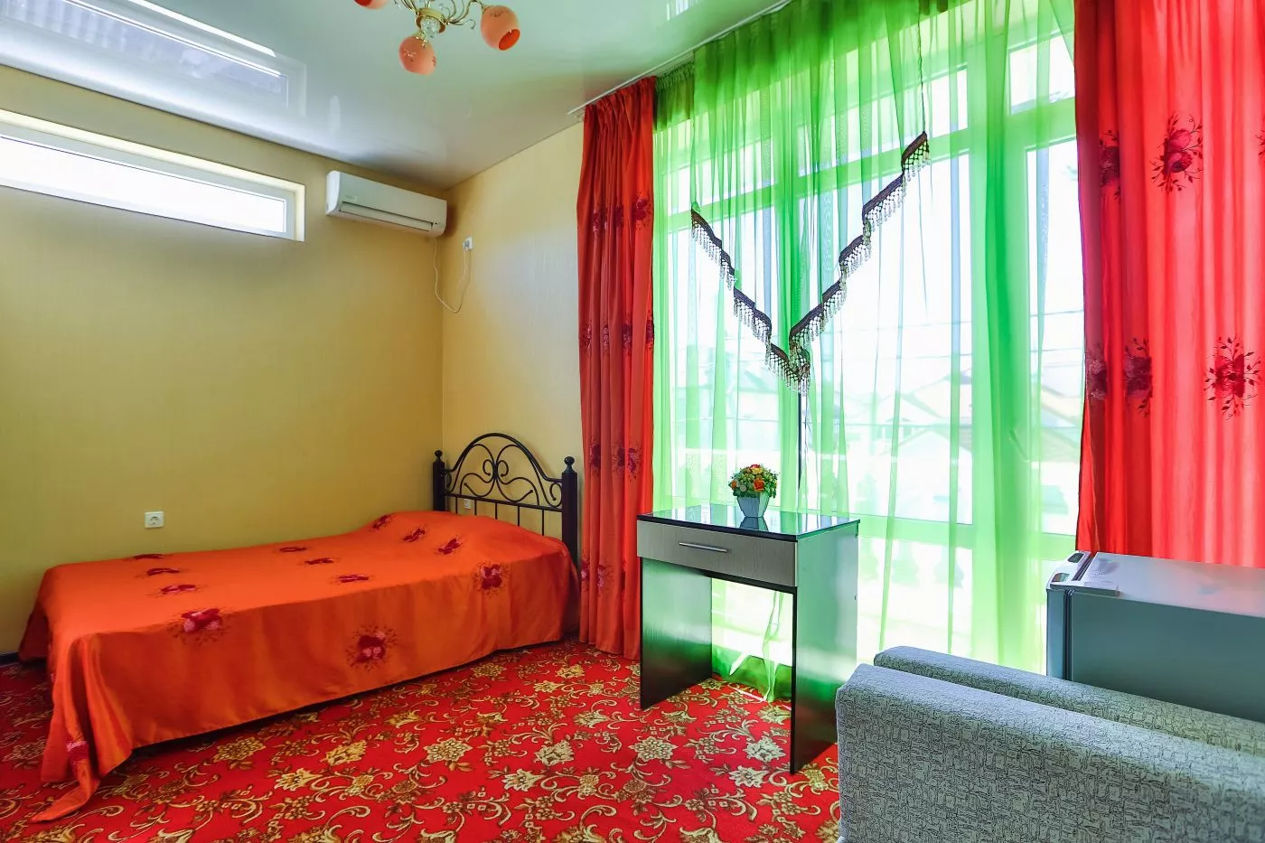 . Гостиница Ольга. Геленджик