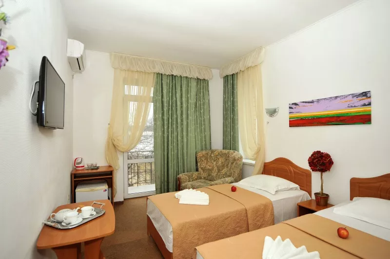 Стандарт 2-х местный. Отель «Глициния». Феодосия