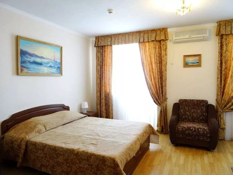 . Гостиница "Милана". Лазаревское