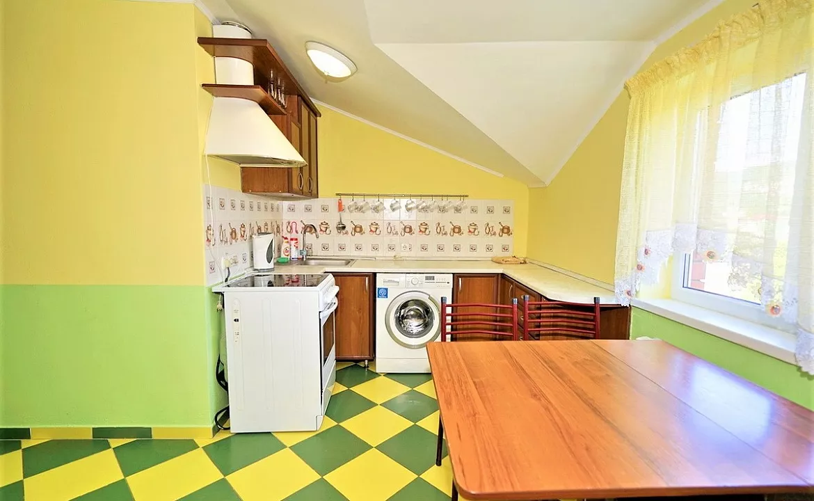 3-х комнатный номер люкс с кухней 6-7 чел . Гостевой дом "Лазурит". Лазаревское