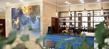 Отель "Skybridge"