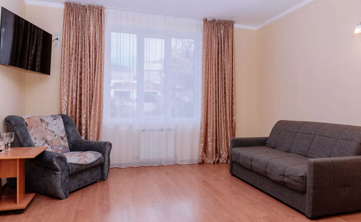 Двухкомнатный с балконом. Гостевой дом "София" - Лазаревское. Лазаревское