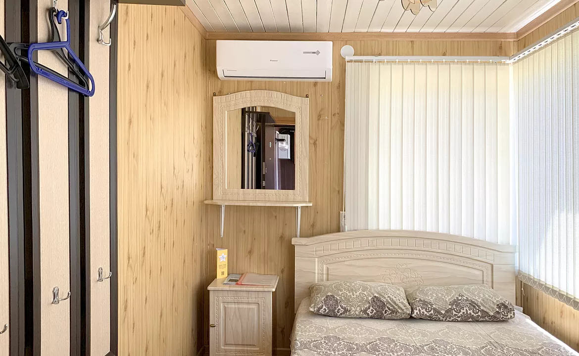 Трехкомнатный коттедж. Гостевой комплекс "Буэнос Диас". Совет-Квадже