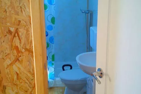 Двухкомнатный домик. Бунгало парк «ΓΛΑΡΟΣ». Береговое