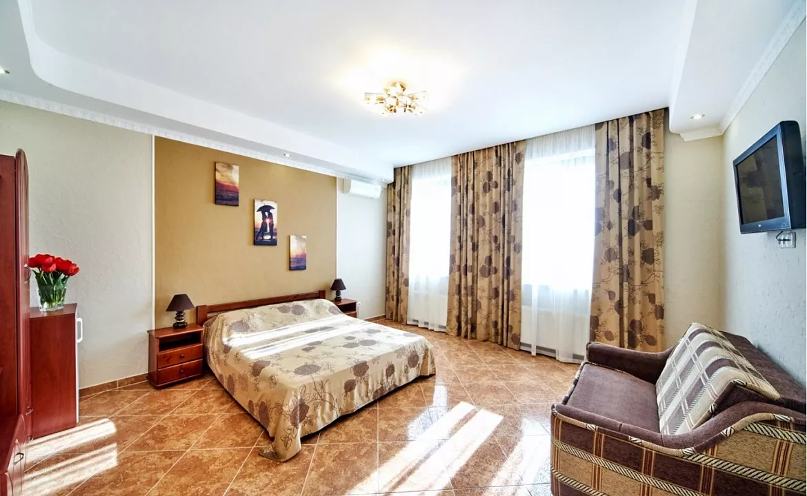 «Комфорт». Гостевой дом «Миру Мир». Заозерное