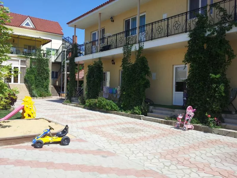 . Гостевой дом " Китей ". Керчь