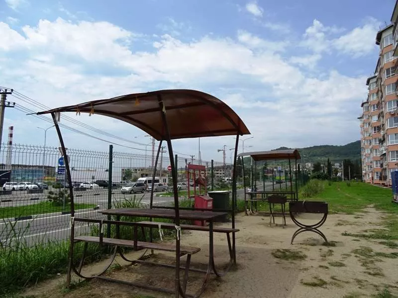 . Квартира в многоквартирном доме Нижнеимеретинская, 137/а. Адлер