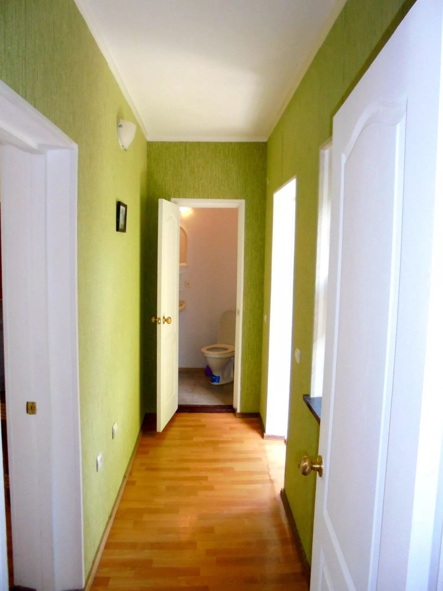 . Дом под ключ  Двухкомнатный домик с беседкой на 3-5 человек.. Феодосия . Дом под ключ  Двухкомнатный домик с беседкой на 3-5 человек.. Феодосия