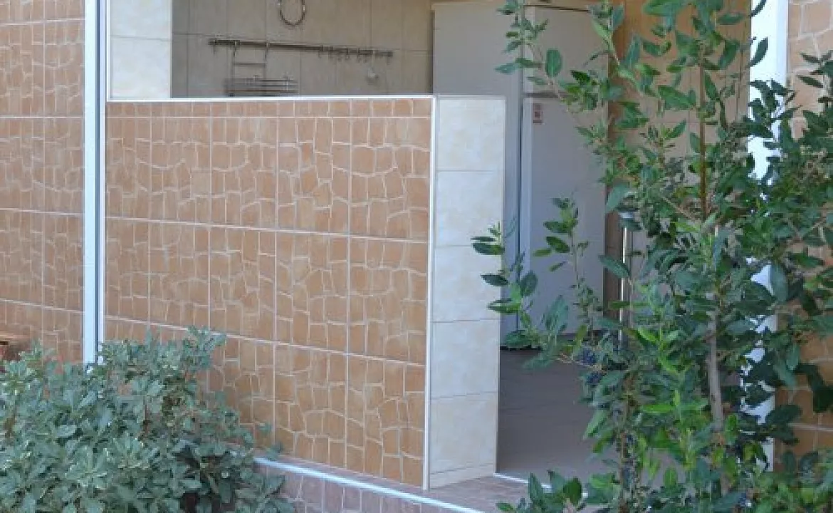 2-5- ти местный 