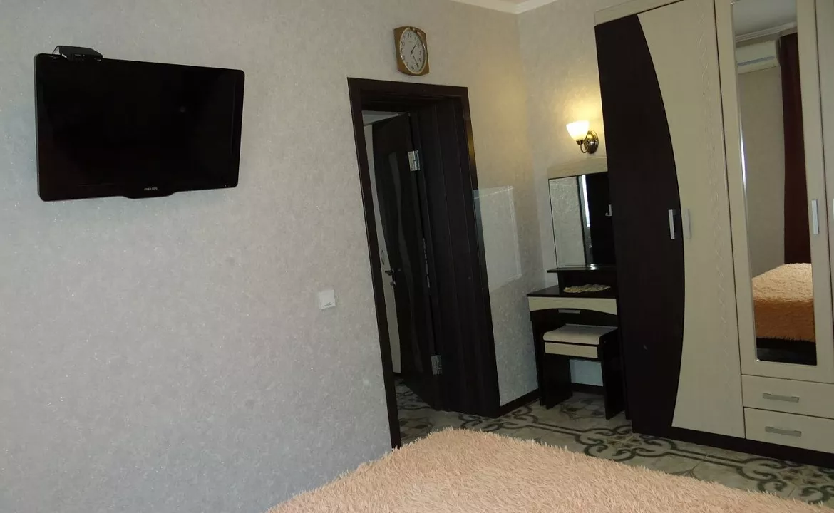 Евро  двухкомнатный. Гостевой дом "Натали" - Геленджик. Геленджик