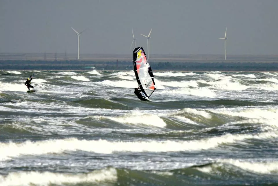 . Серф-отель YEISKWIND. Ейск