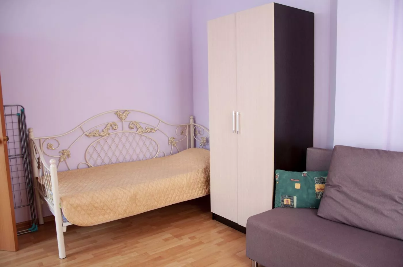 . Квартира в многоквартирном доме Квартира у моря 8 Марта, 13/1. Адлер