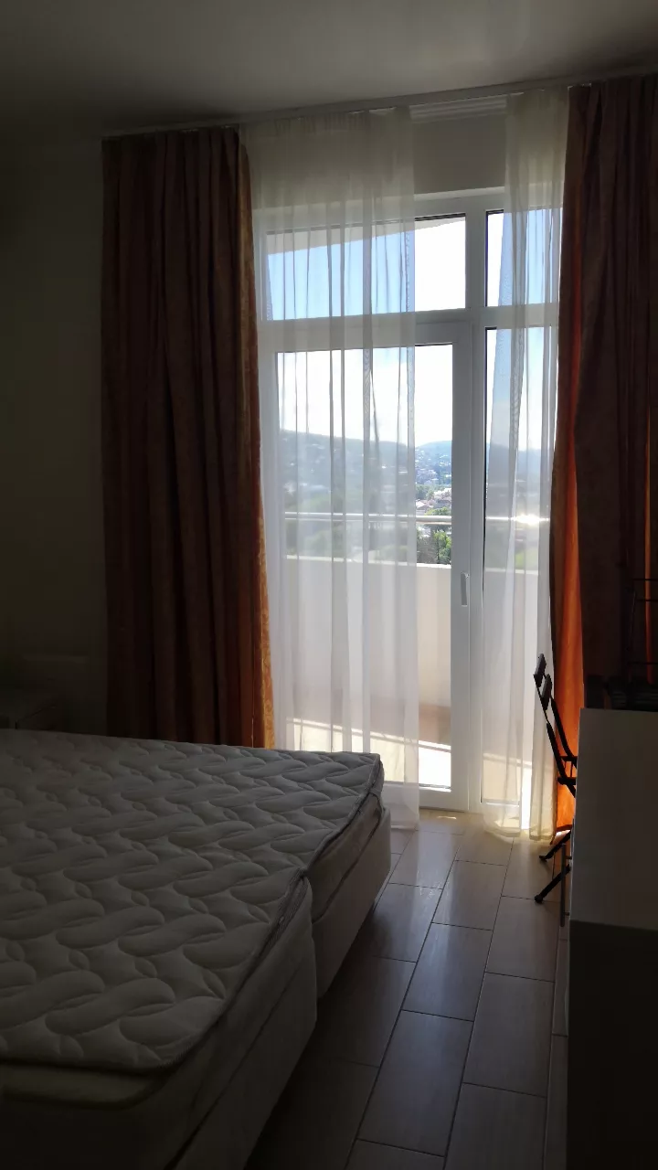 . Квартира в многоквартирном доме "С видом на море". Лазаревское