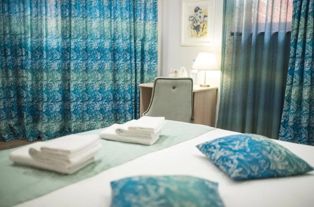 . Отель Alm Hotel. Красная Поляна