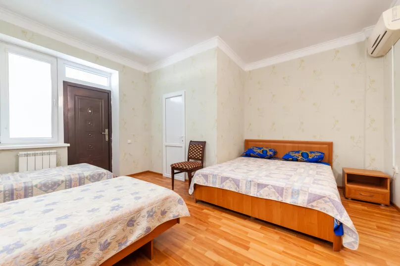 . Гостиница "Максим". Новомихайловский