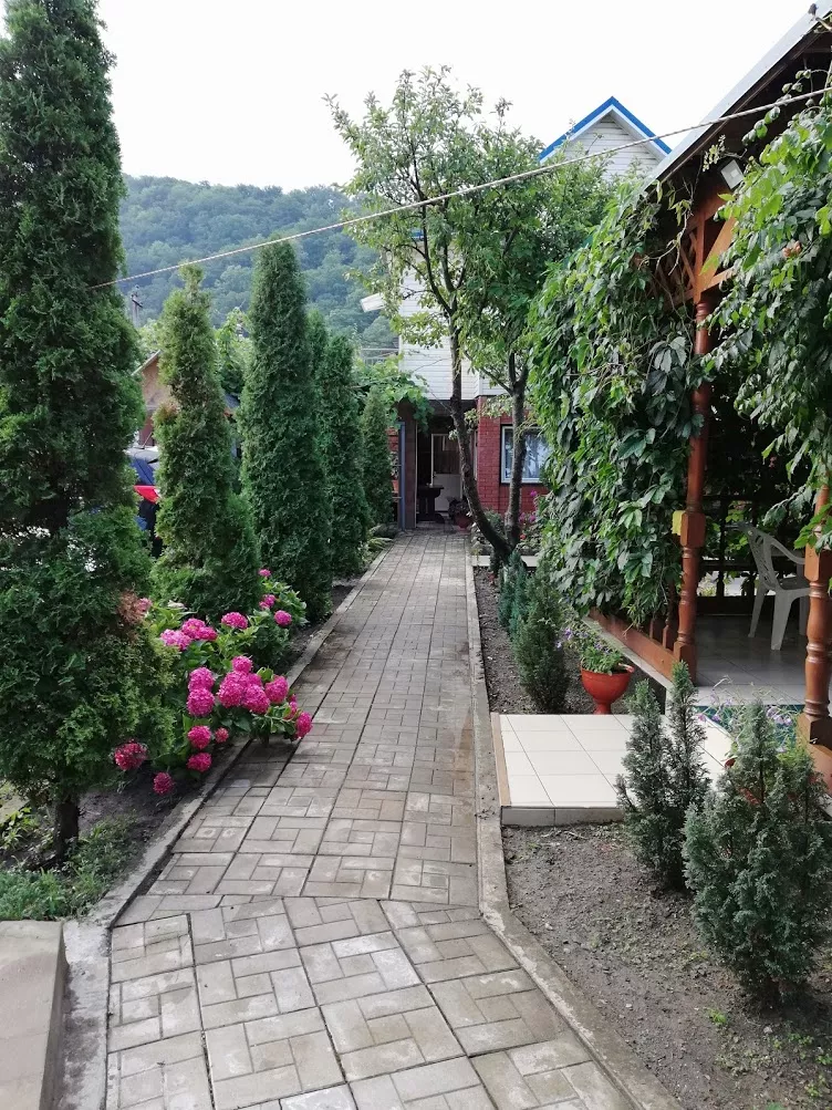 . Гостевой дом "Сибирячка". Ольгинка