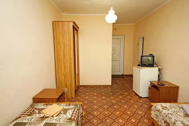 Двухместный номер с удобствами. Пансионат Чайка. Лазаревское