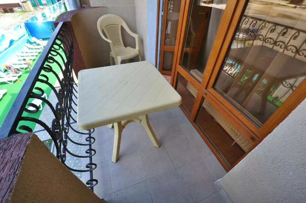 “Люкс” 5-ти местный 2-х комнатный. Отель "АТЛАС". Витязево