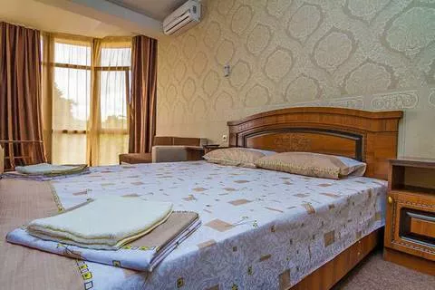 3-х местный «Люкс» с доп. местом. Гостевой дом «7 Небо». Лоо