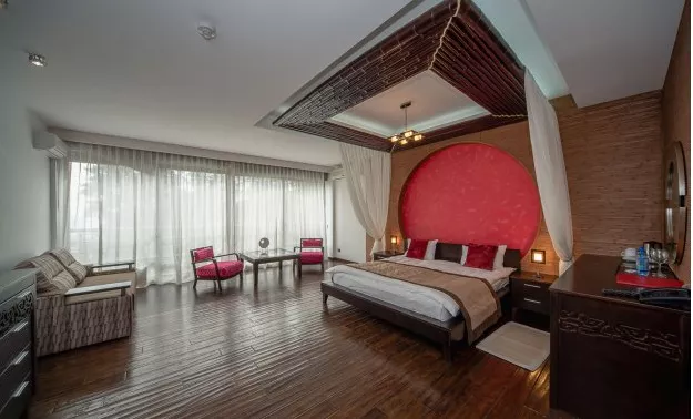 Стандарт, Парус. Спа-отель Приморский Парк. Ялта