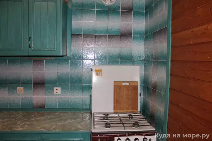 Коттедж с отдельной кухней. Гостевой дом "Алфавит". Адлер Коттедж с отдельной кухней. Гостевой дом "Алфавит". Адлер