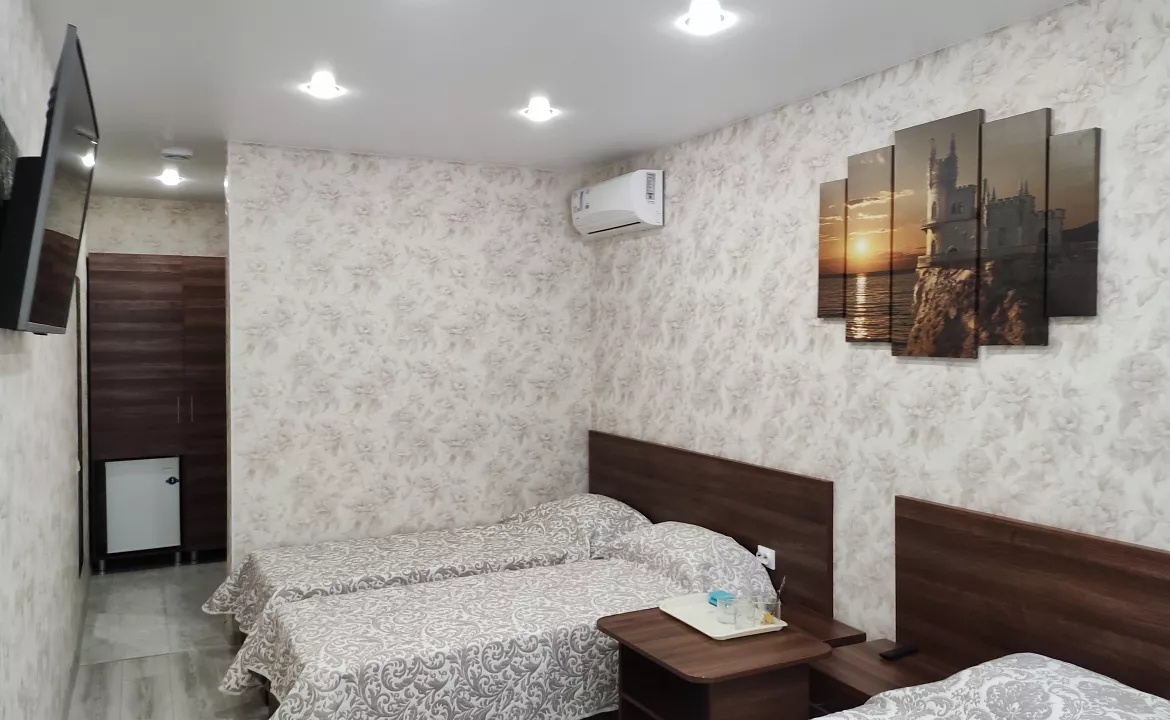 4-х местный стандарт со всеми удобствами.. Гостевой дом "Уда-ча". Лазаревское