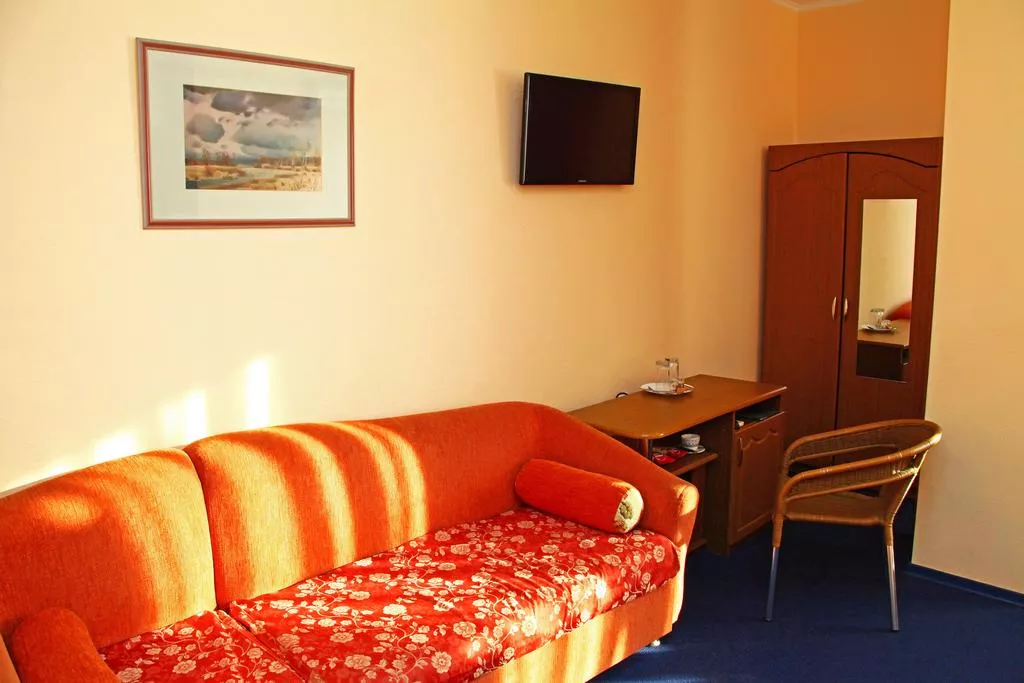 Полулюкс. Отель Русь. Туапсе Полулюкс. Отель Русь. Туапсе