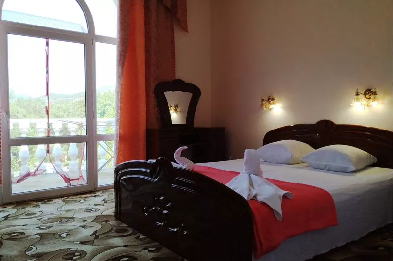 Однокомнатный номер люкс с балконом. Гостевой дом "Ирина" - Приветное. Приветное