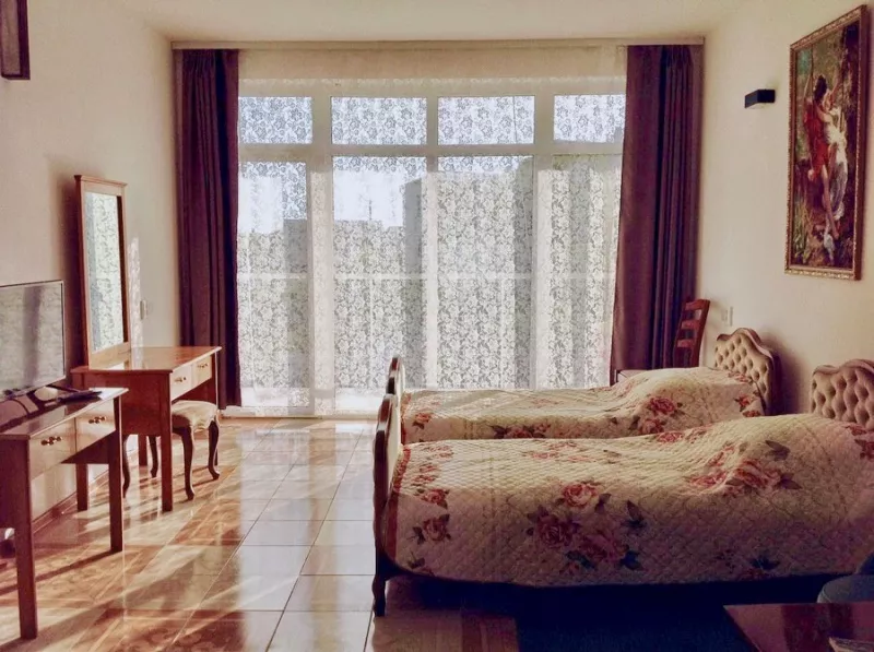 . Гостевой дом "У бассейна". Лоо